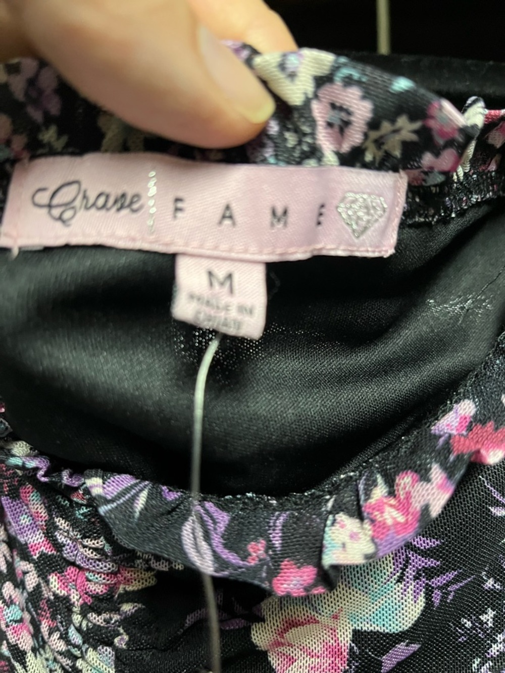 Floral Ruched V-Neck Top - Black with Pink & Purple Flowers NWT Size Medium - Picture 4 of 6